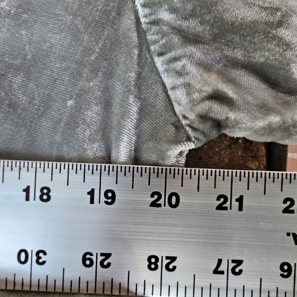 Vintage Silver Carol Le Valley Oversized Crushed Velvet Dress, Size Medium - Picture 7 of 11